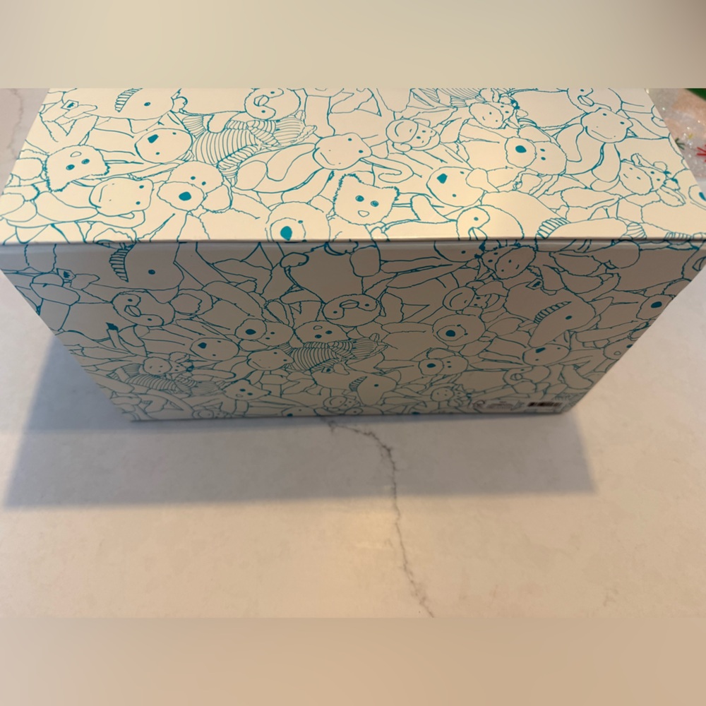 Jellycat Magnetic closure box 12 x7x 4.5 - Picture 3 of 5